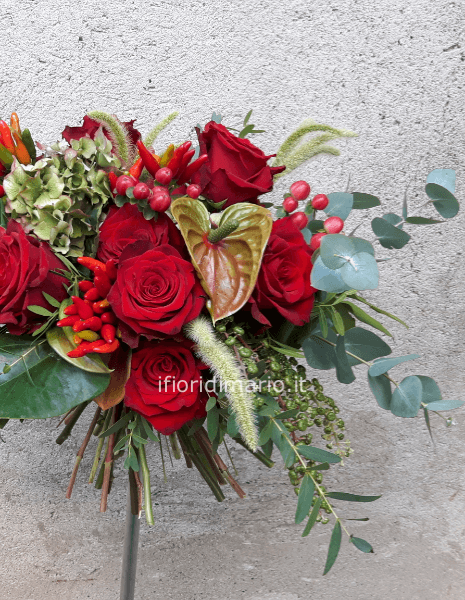 Consegna fiori a domicilio a Cabiate con I fiori di Mario snc di C.R.& C. :  servizio puntuale e personalizzabile, vasta selezione di fiori freschi e di  qualità